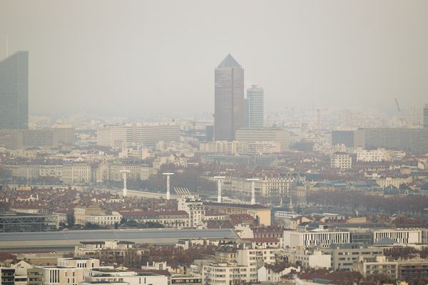 Pollution: le Rhône passe en vigilance jaune et l'Ain en vigilance orange