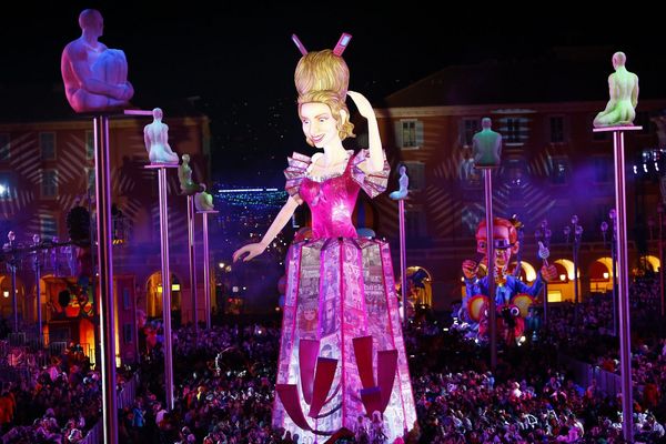 Lors de la première soirée du Carnaval de Nice.