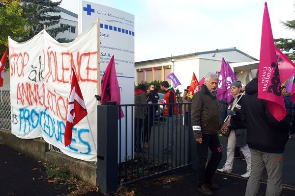 Les salariés de l'association Croix Marine à Clermont-Ferrand s'opposent au licenciement de 3 de leurs représentants syndicaux