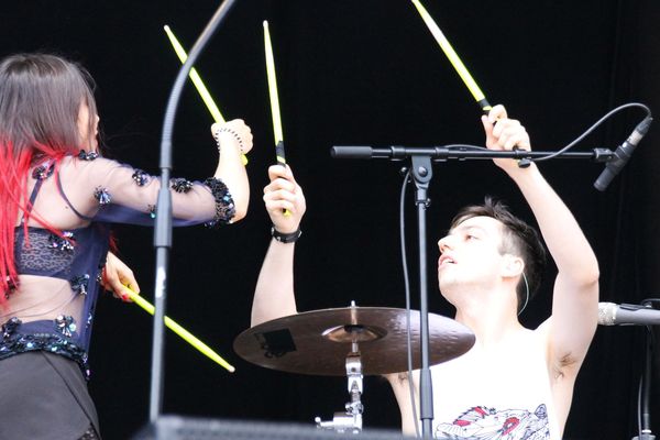 Anthéa et Virgile ont assuré comme des pros sur la Green Room, la scène secondaire du Main Square Festival.