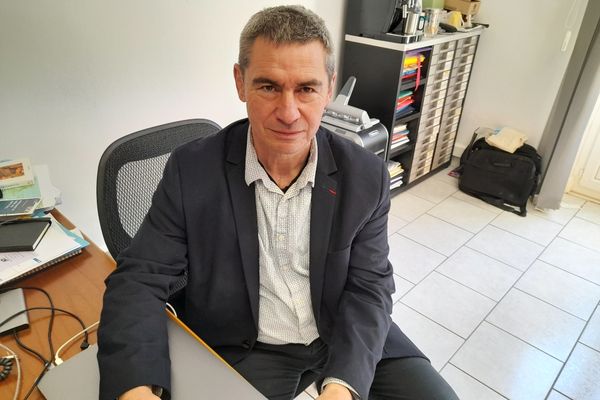 Du 23 au 28 février, le maire de Simiane, Philippe Ardhuin (LR) soumet à l'avis de ses administrés le choix du candidat auquel il va attribuer son parrainage