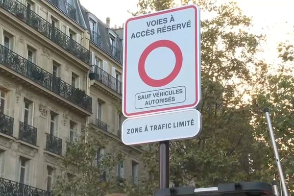 Voici le panneau qui sera implanté à toutes les entrées de cette zone à trafic limité.