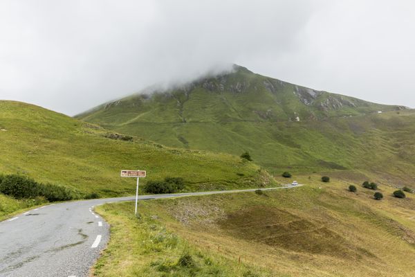 Un éboulement rocheux s'est produit peu après minuit à la lisère entre l'Isère et les Hautes-Alpes.