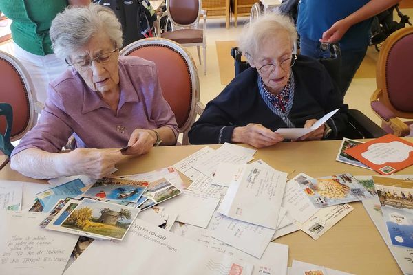 Solidarité : les résidents de la maison de retraite de Thaon-lès-Vosges reçoivent des milliers de cartes postales.