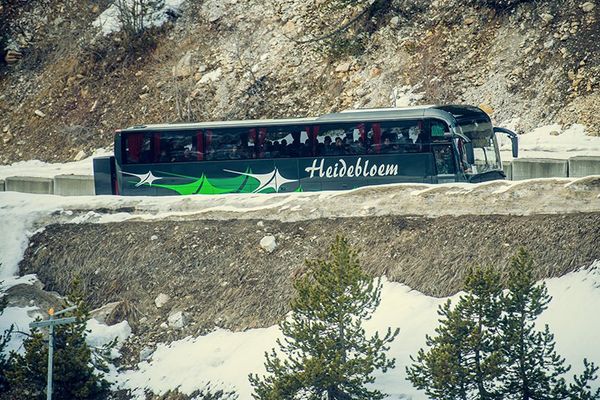 Le bus belge arrivant à La Plagne (Savoie)