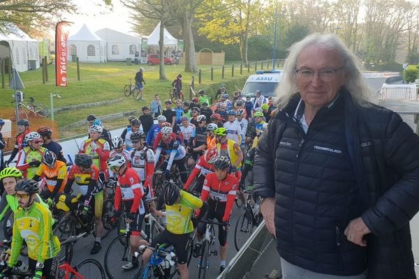 Jean-Paul Mellouët organisateur du Tro Bro Léon, sur le Tro Bro Cyclo