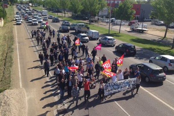 Les salariés de STD GARD en route pour la préfecture à Nîmes