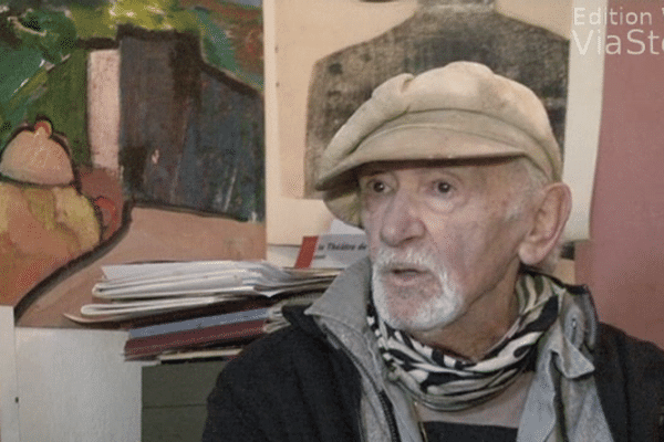 Gabriel Lipszic dans son village de Tuffu dans le Cap corse, janvier 2014