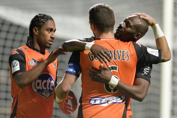 La joie des lavallois lors de la rencontre le Stade Lavallois et le Tours FC