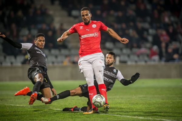 L'attaquant Rachid Alioui du NÎmes Olympique face à Tours le 16 février 2018