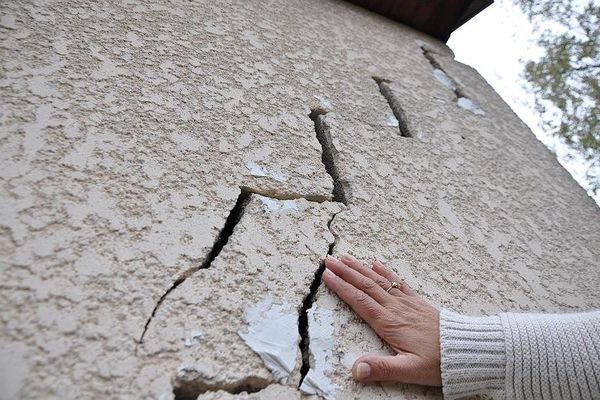 Les habitations ont pu subir des dégradations du fait de la sécheresse 2019. 