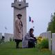 Australiens et Néozélandais viennent par centaines à Villers-Bretonneux pour rendre hommage à leurs soldats tombés pendant la Grande Guerre.