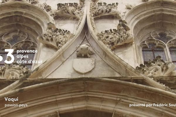 la "boulo di gàrri" boule aux rats de Carpentras