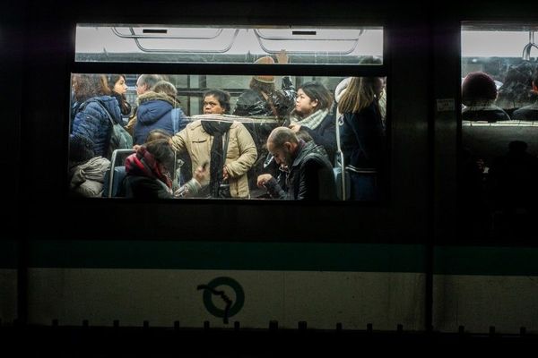 La grève contre la réforme des retraites se poursuit dans les transports franciliens.