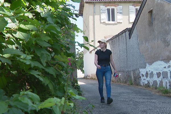 La Métropole de Lyon sort sa dernière carte de randonnée : 12 km de sentier à côté de chez soi.