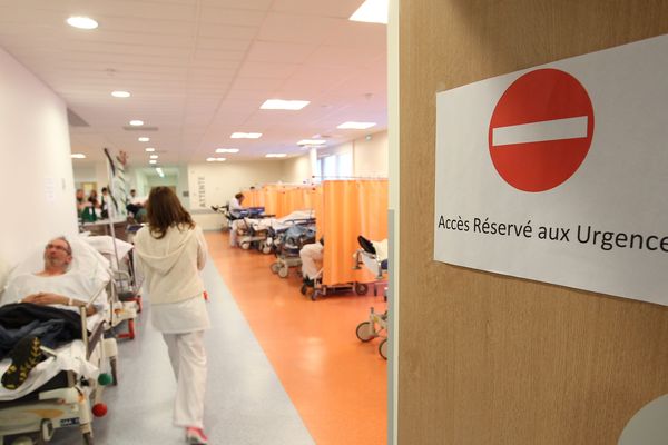 C'est en accouchant au CHU d'Amiens que la jeune femme aurait annoncé au corps médical que son bébé était l'enfant de son propre père