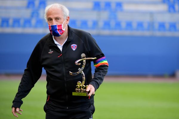 Elu meilleur entraîneur de Ligue 2, Pascal Gastien, le coach du Clermont Foot 63, pense déjà à renforcer son équipe pour la Ligue 1.