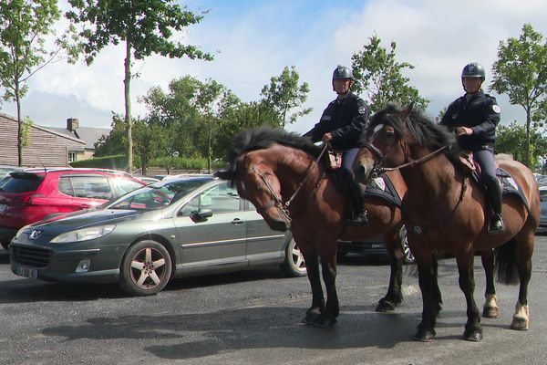 Les deux Cob normand de la police de la Manche