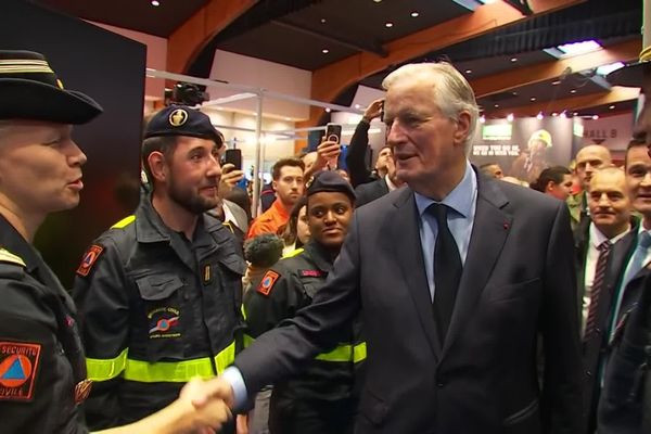 Michel Barnier, le Premier ministre, est en visite au congrès national des sapeurs-pompiers de France qui se déroule à Mâcon (Saône-et-Loire).