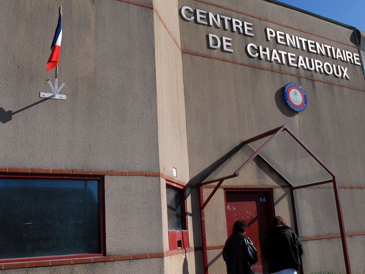 Chateauroux Bientot Des Telephones Fixes En Cellule Au Centre Penitentiaire Du Craquelin