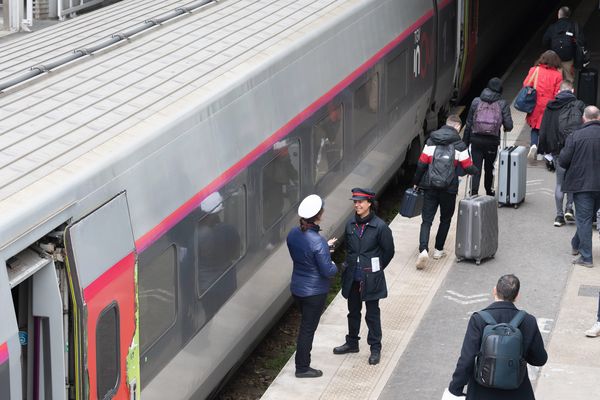 Photo d'illustration. La grève à la SNCF démarre ce mercredi 11 décembre. Les perturbations commencent réellement ce jeudi en Nouvelle-Aquitaine.