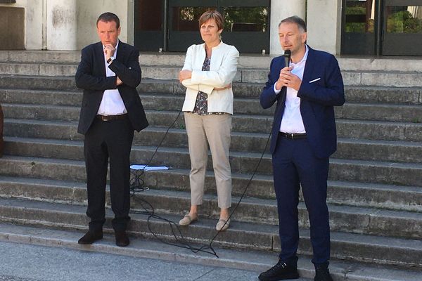 Les verts et le candidat de la gauche unie annoncent la fusion de leurs listes pour le 2nd tour des élections municipales à Villeurbanne - 29 mai 2020