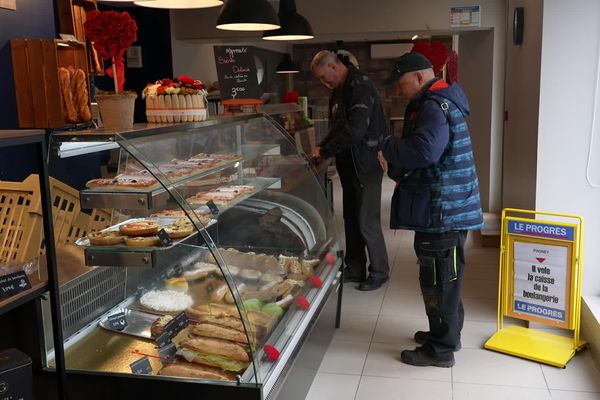 Le vol s'est déroulé dans la boulangerie entre deux passages de clients à une heure de grande affluence ce dimanche 11 février au matin.