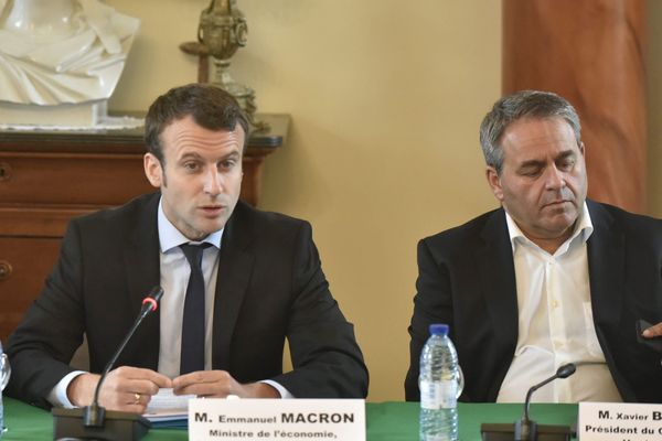 Emmanuel Macron et Xavier Bertrand à Valenciennes en mai 2016