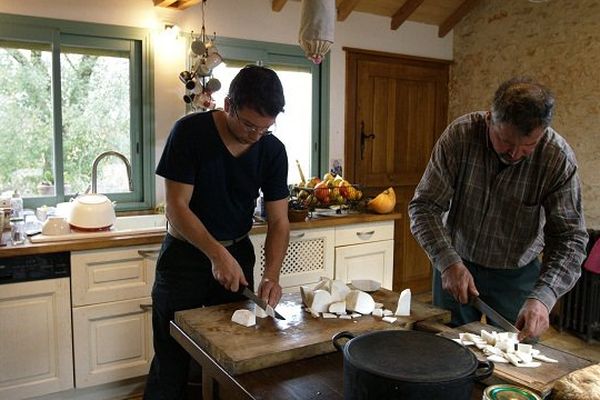 Guilhem et Dominique en cuisine...