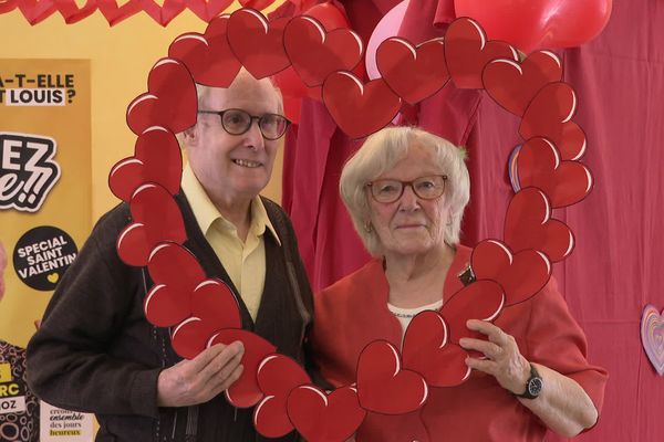 la version ehpad de "Tournez manège" a permis à Georgette, 98 ans, et André, 78 ans, de se rencontrer.