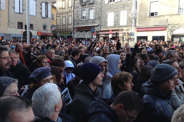 Une mobilisation exceptionnelle à Aurillac, le 11/01/15.