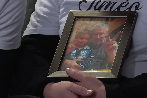 Portrait de Timéo avec son grand-père