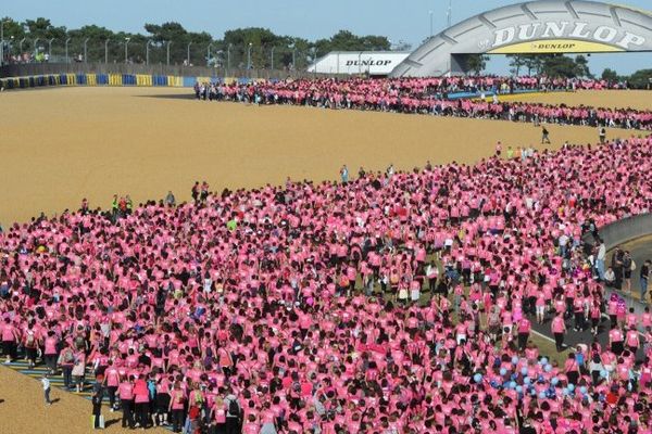 12 000 femmes se sont élancées sur le circuit des 24 Heures le 05 octobre 2014