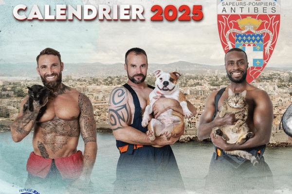 En 2025, les sapeurs-pompiers d'Antibes se mettent "à poils". Leur calendrier vise à sensibiliser sur la protection des animaux.