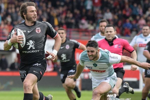 Maxime Médard en route pour marquer le premier essai d'une longue série. 