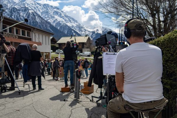 Le film Les têtes givrées a été tourné dans la vallée du Mont-Blanc, à Chamonix.