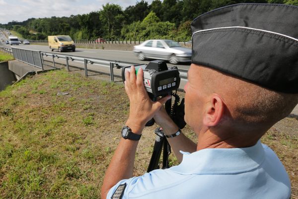 Les principales infractions recensées sont des excès de vitesse. 