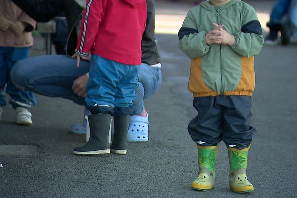 Enfants à la crèche - Poitiers.