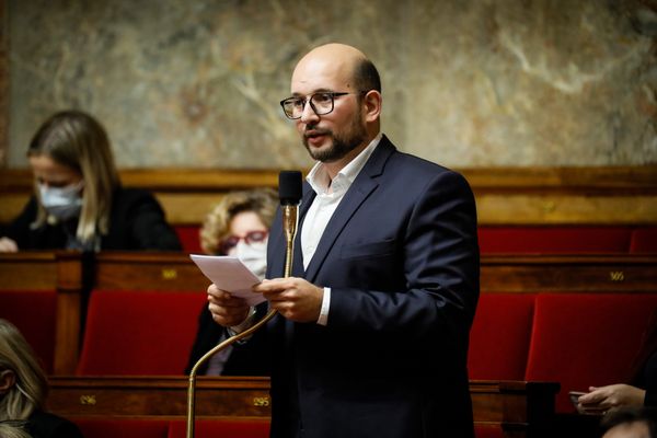 Ln député macroniste, Ludovic Mendes, dénonce la probable composition du gouvernement Barnier : c'est "la vieille France".