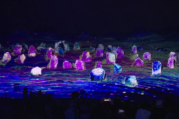 Sons et lumières sur les menhirs de Carnac