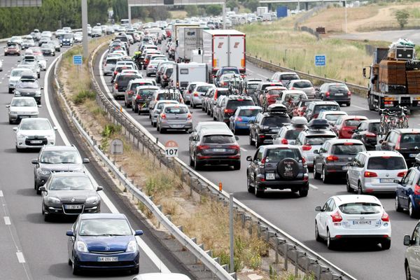 Chassé-croisé sur la route des vacances