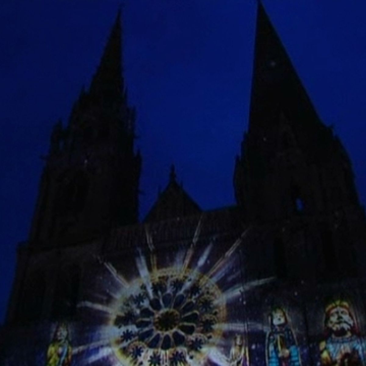 Éclairage des bâtiments communaux : la ville éteint la lumière la nuit -  Mainvilliers (28300)