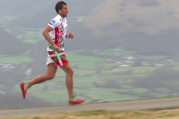 Nicolas Duplaa aux couleurs du pays basque.