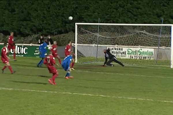 Déception dans les rangs creusois : l'ESG a perdu à Volvic au 8eme tour de la Coupe de France de football