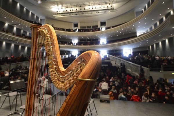 En attendant l'ochestre Lamoureux, celui de Maurice Ravel et du Boléro.