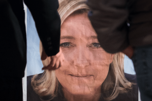 Le FN en ordre de bataille pour transformer l'essai au second tour. 