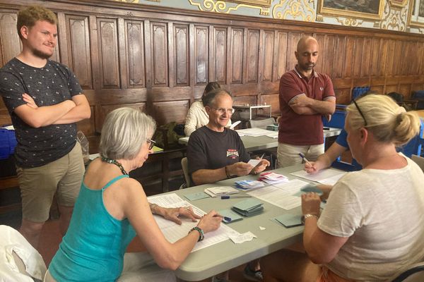 Le RN est sorti vainqueur de la triangulaire qui se jouait dans la 14ᵉ circonscription des Bouches-du-Rhône.