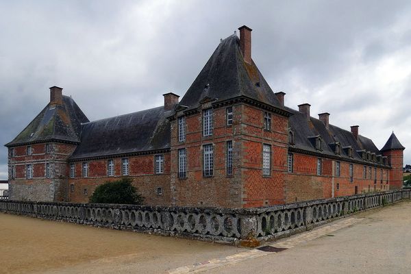 Dans l'Orne, le château de Carrouges conservera un ciel majoritairement nuageux avec des ondées, tout au long de ce mercredi.