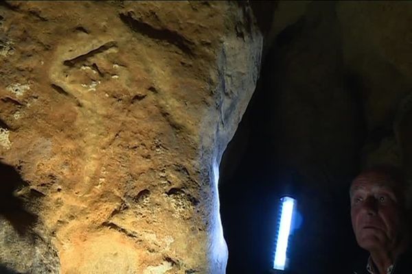 La grotte de Commarque, un trésor préhistorique interdit au public mais que l'on peut tout de même découvrir grâce à une nouvelle scénographie