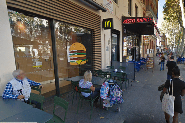 Devenu lieu de rendez-vous des dealers de drogue, le MCDonald's de Jeanne d'Arc va fermer ses portes.